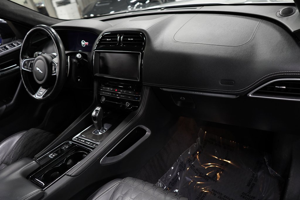 Used 2019 Jaguar F-PACE SVR AWD/4WD image 31