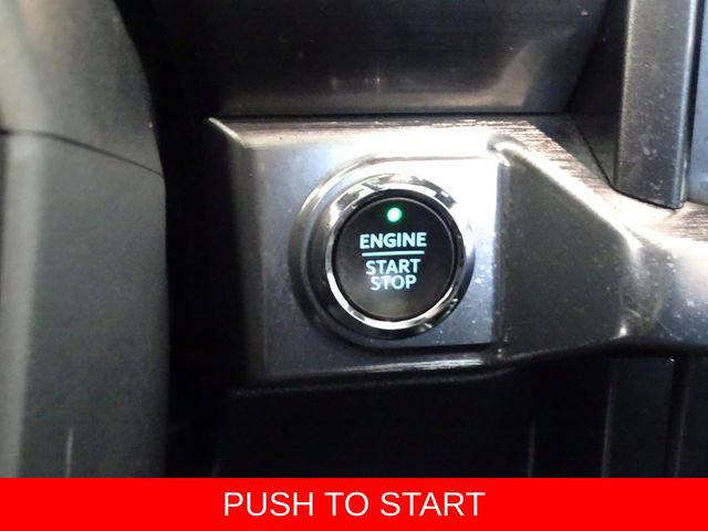 Used 2022 Ford F150 Lariat w/ Equipment Group 502A High image 9