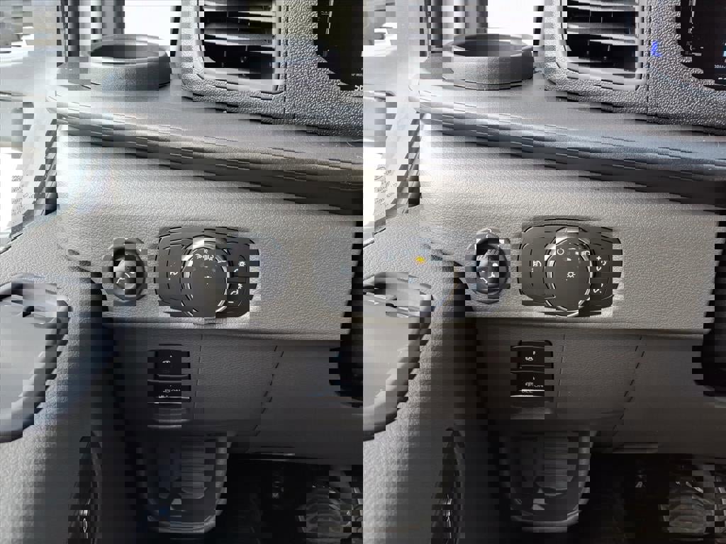 New 2026 Ford Transit 250 148 Medium Roof image 40