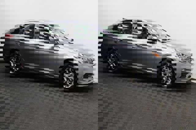 Used 2016 Hyundai Sonata SE image 3