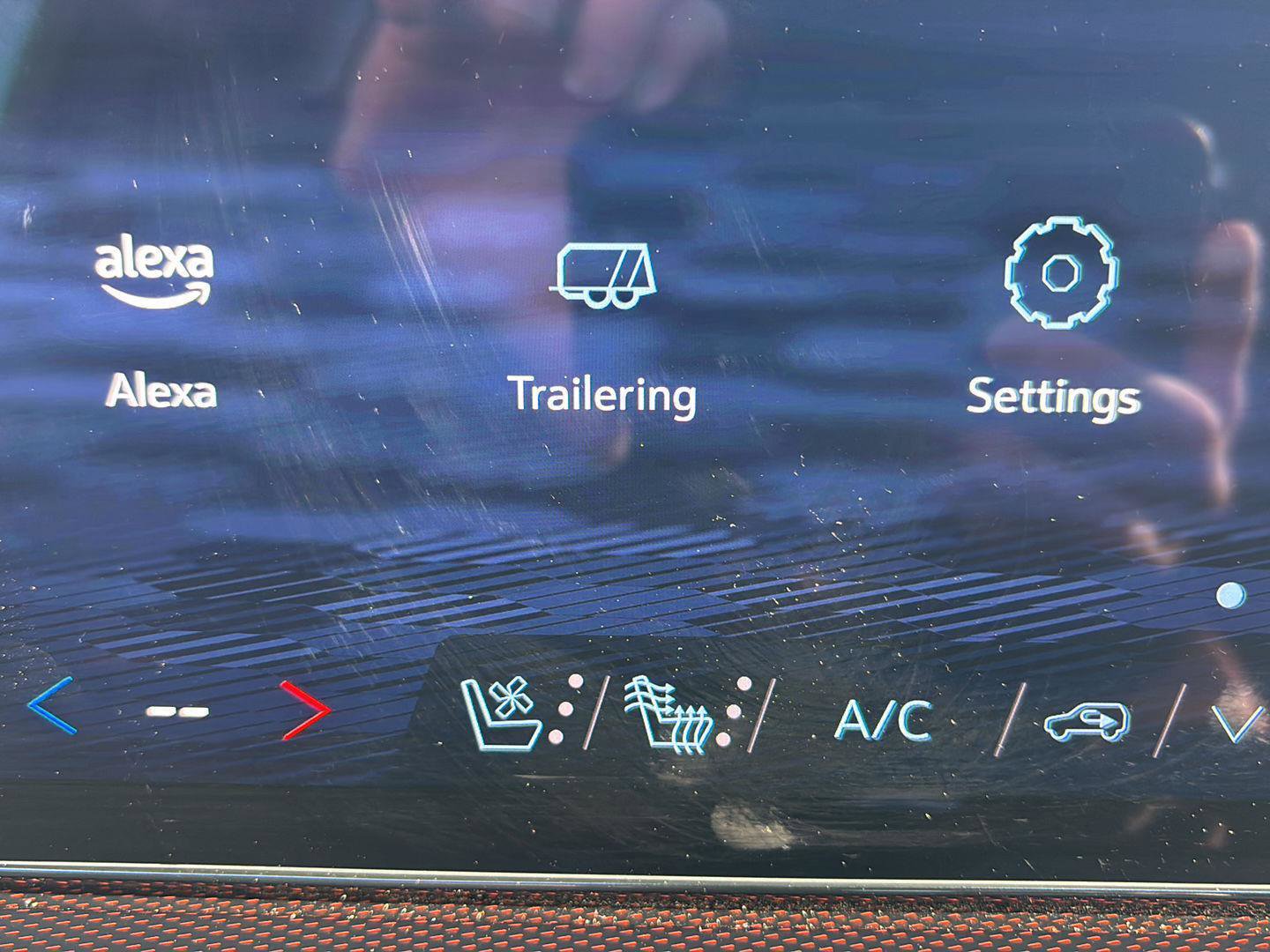 Used 2025 Chevrolet Traverse RS w/ LPO, Floor Liner Package image 31