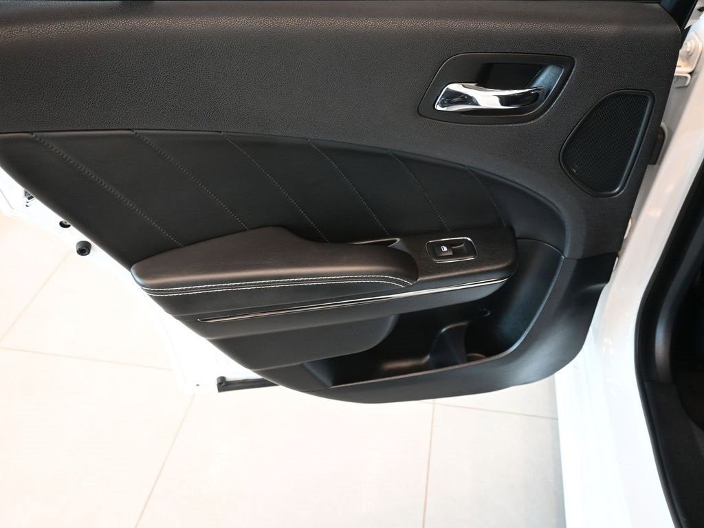 Used 2017 Dodge Charger SRT Hellcat w/ Harman/Kardon Audio Group image 9