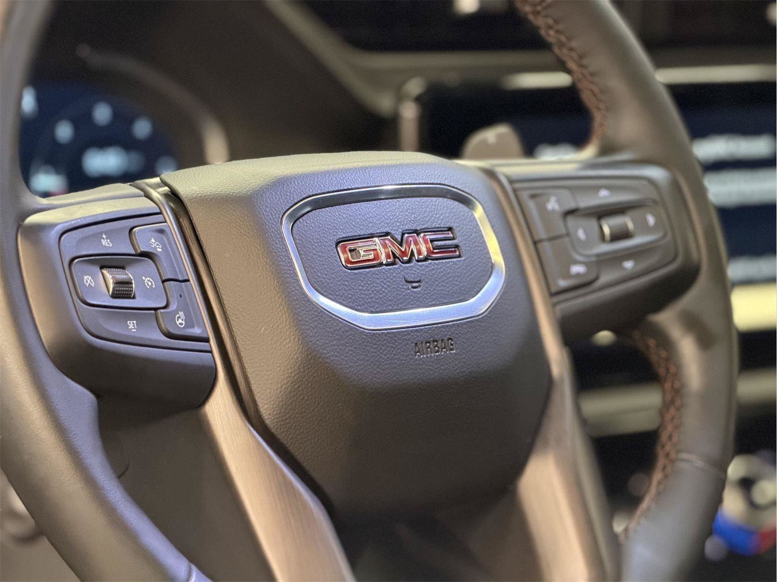 Used 2023 GMC Sierra 1500 AT4 w/ AT4 Premium Package AWD/4WD image 43