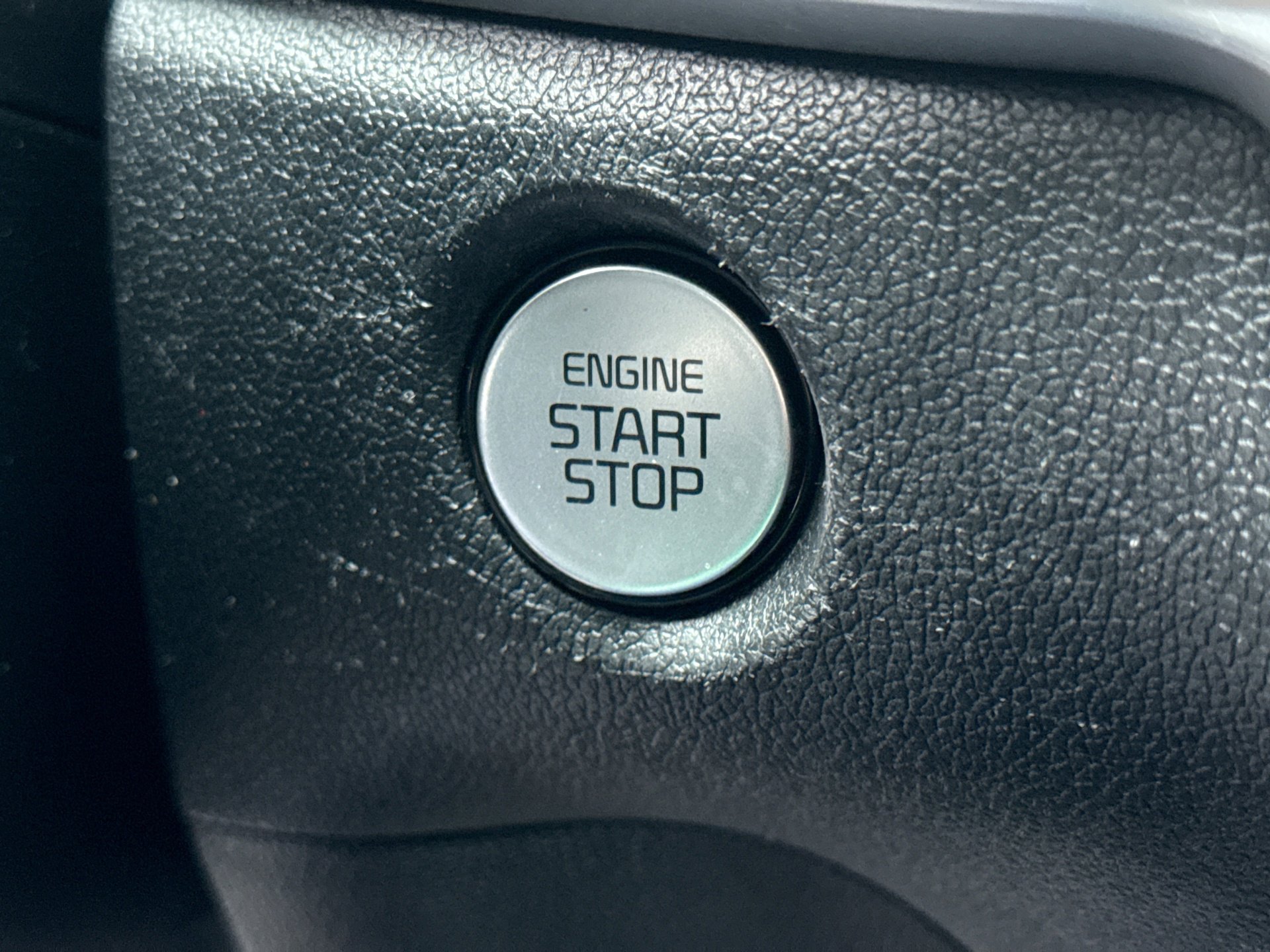 Used 2024 Kia Sorento S image 22