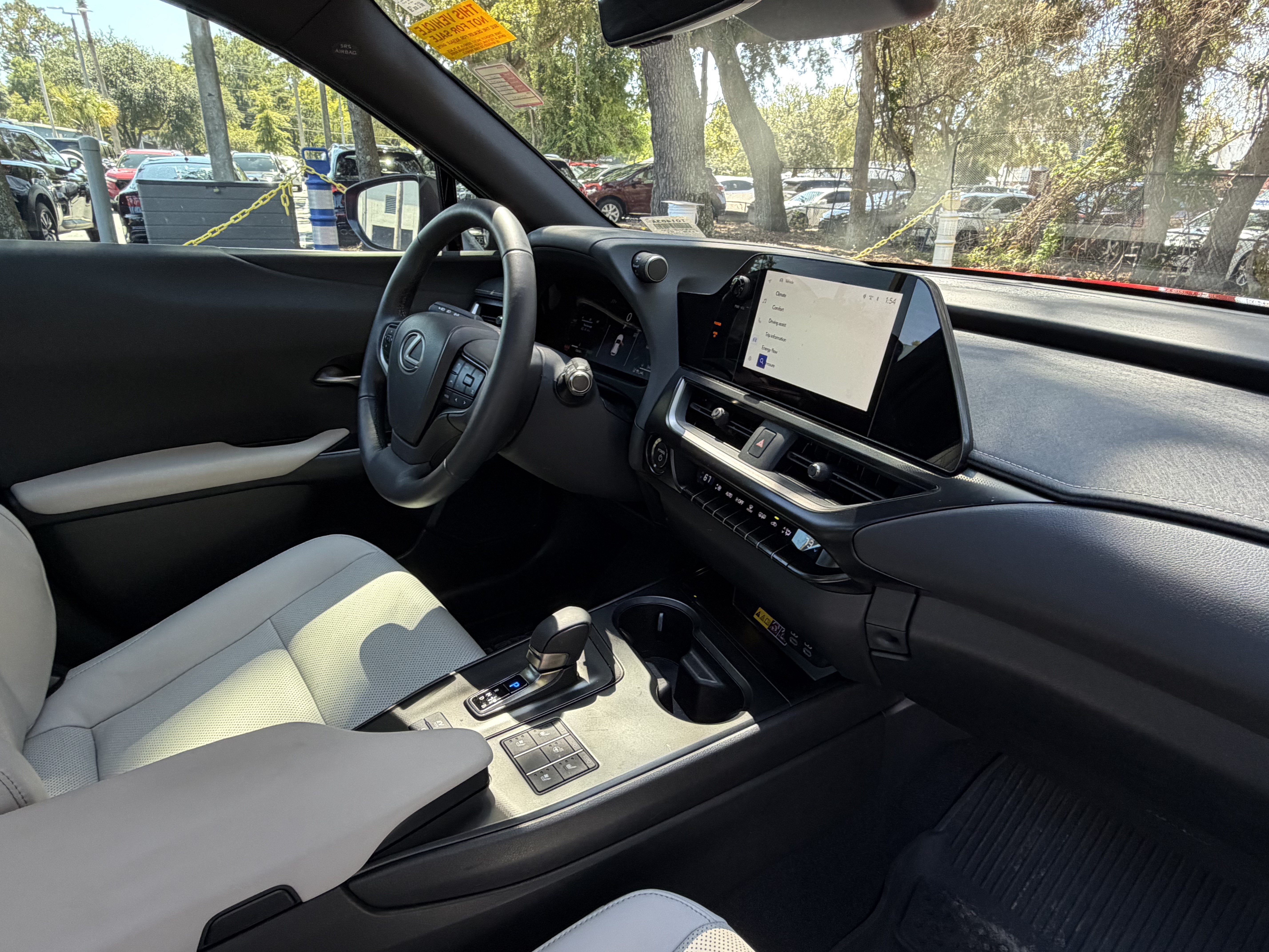 Certified 2025 Lexus UX 300h FWD w/ Accessory Package (Z1) image 44