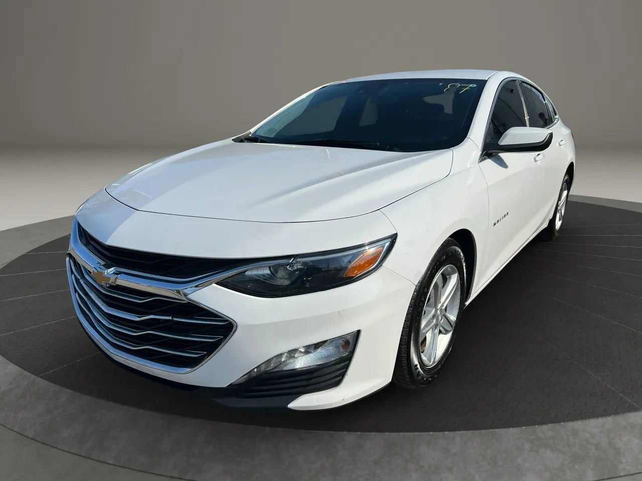 Used 2023 Chevrolet Malibu LT FWD image 1