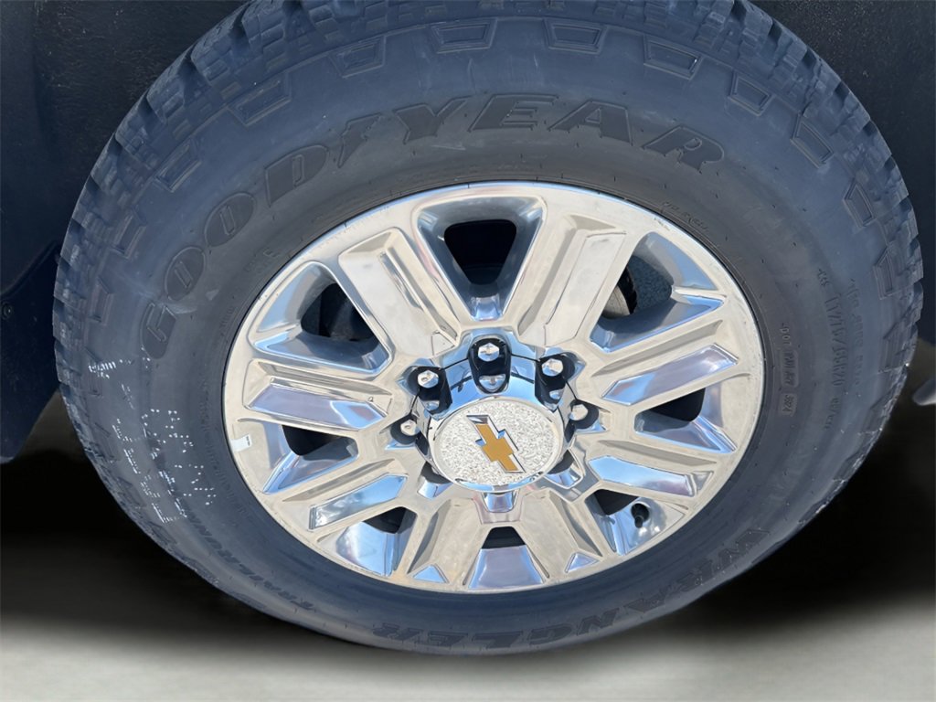 New 2025 Chevrolet Silverado 3500 High Country w/ LPO, Dark Essentials Package image 9