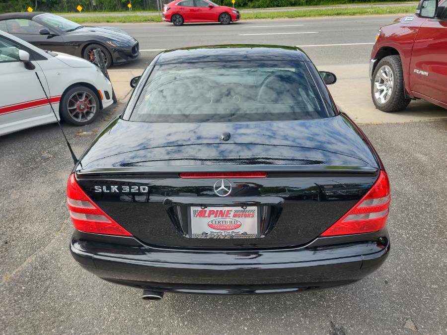 Used 2004 Mercedes-Benz SLK 320 image 17