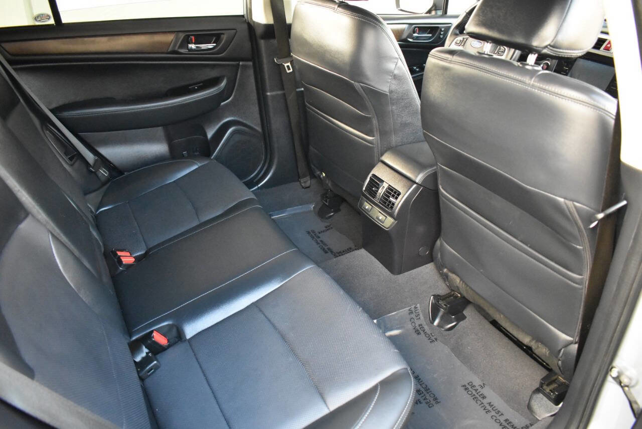 Used 2016 Subaru Outback 3.6R Limited image 36