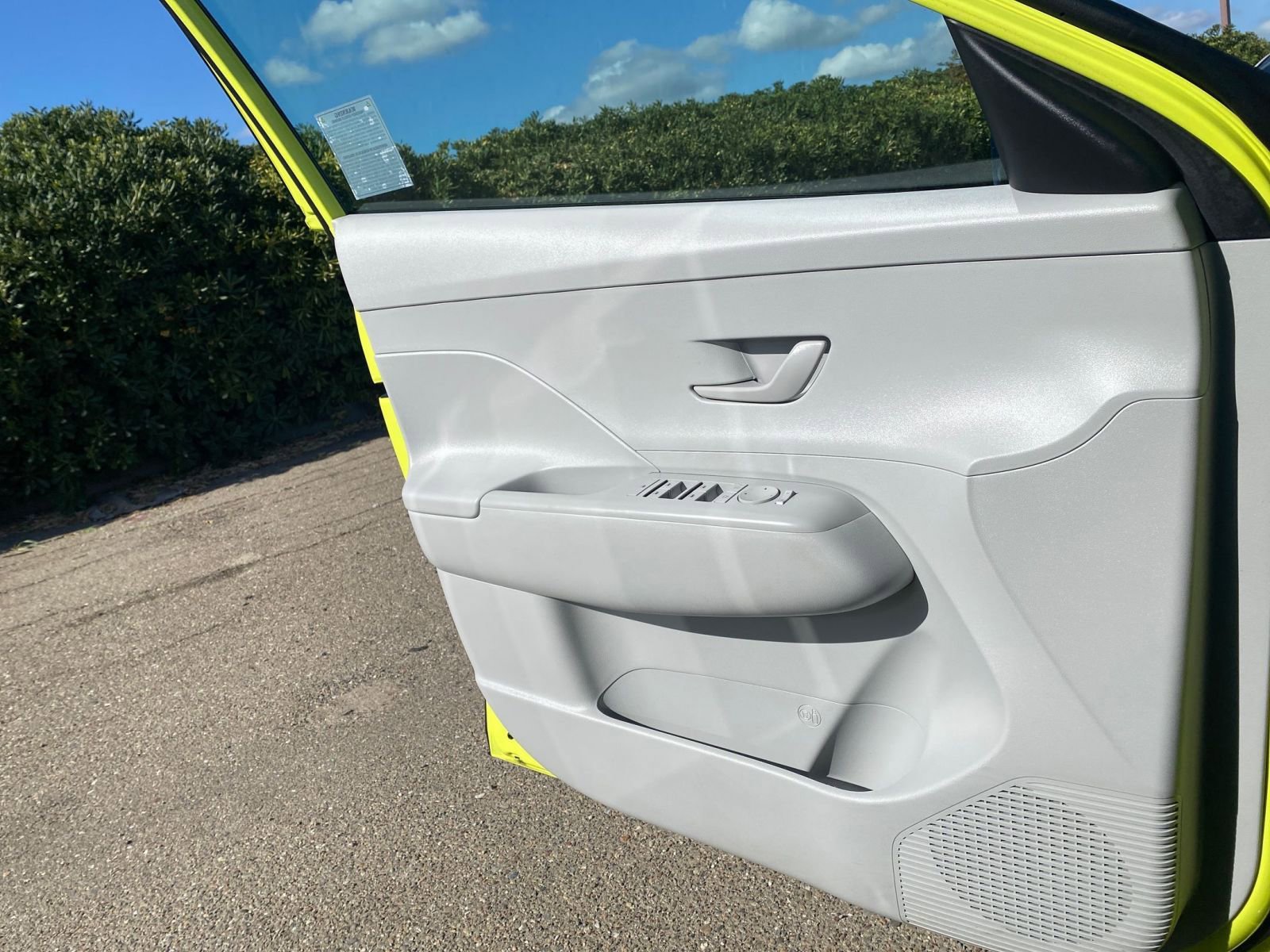 Used 2025 Hyundai Kona SEL image 20