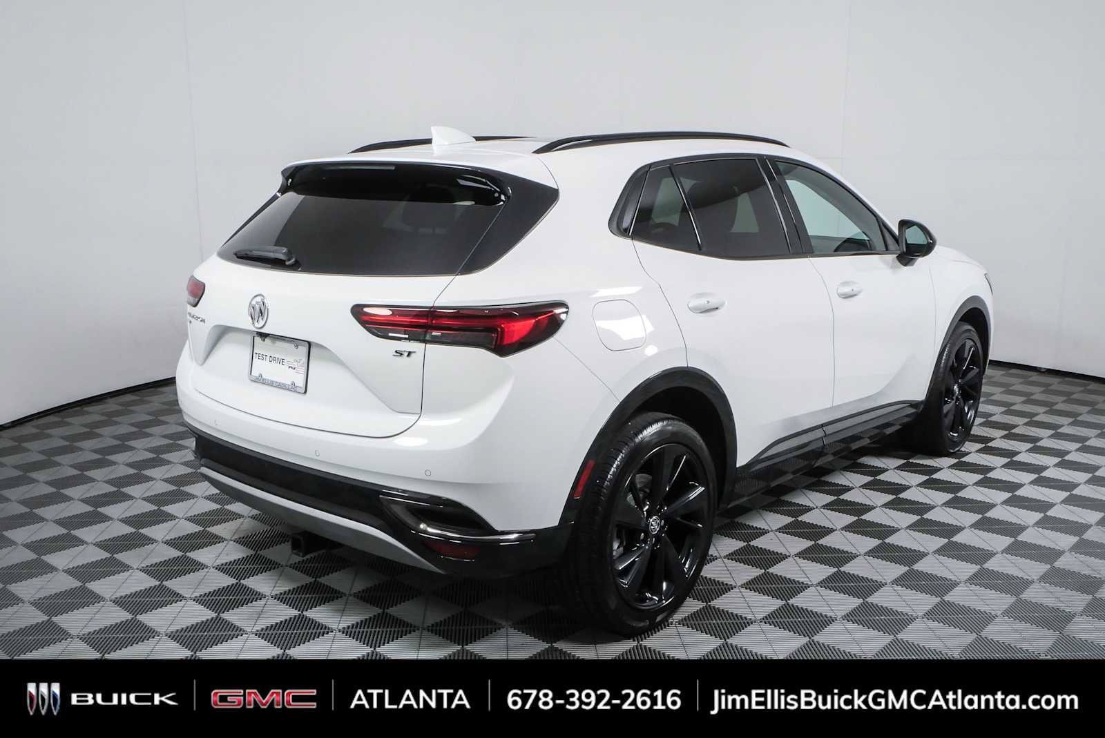 Used 2023 Buick Envision Essence w/ Sport Touring Package AWD/4WD image 3