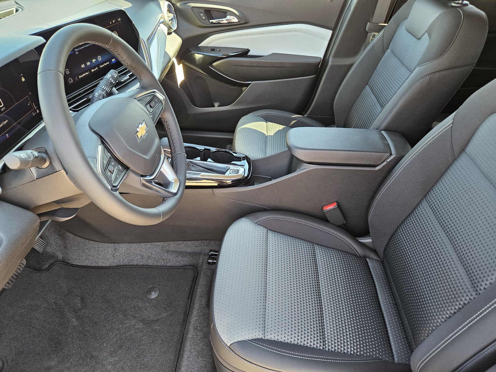 New 2026 Chevrolet Trax LT w/ Driver Confidence Package FWD image 9