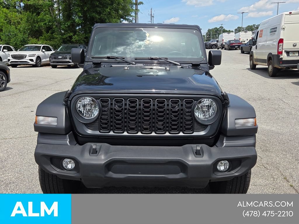 Used 2025 Jeep Wrangler Unlimited Sport AWD/4WD image 3