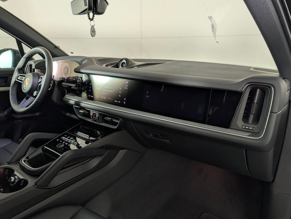 New 2026 Porsche Cayenne AWD/4WD image 19