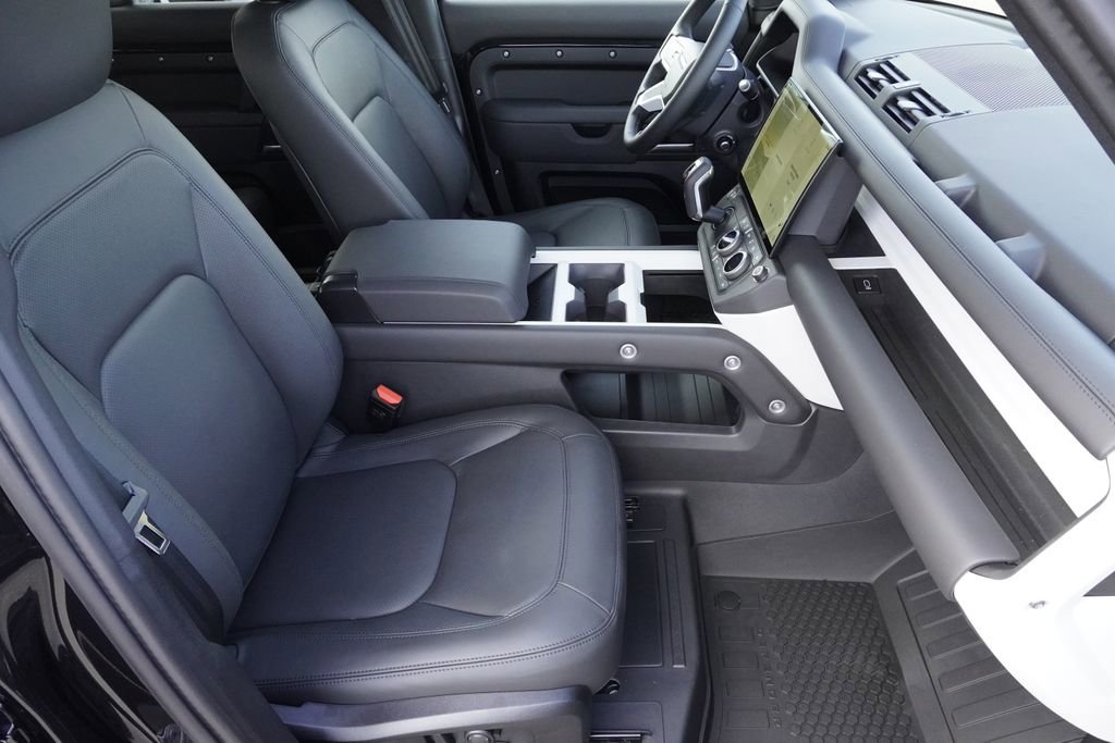 New 2026 Land Rover Defender 110 S AWD/4WD image 23
