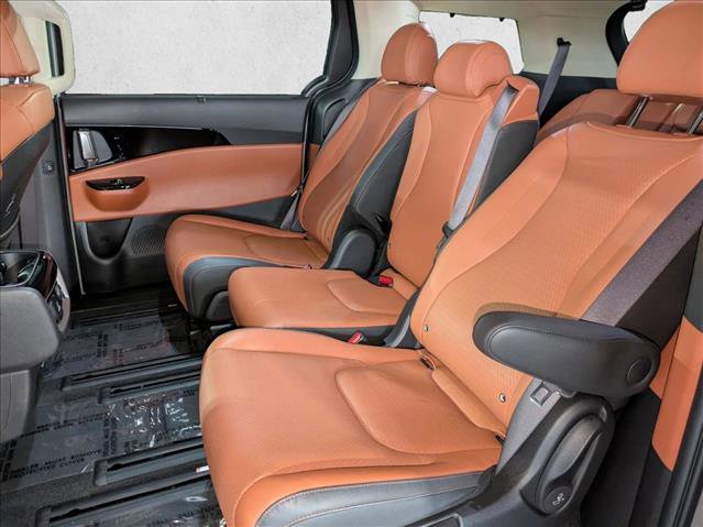 Used 2023 Kia Carnival SX Prestige image 20