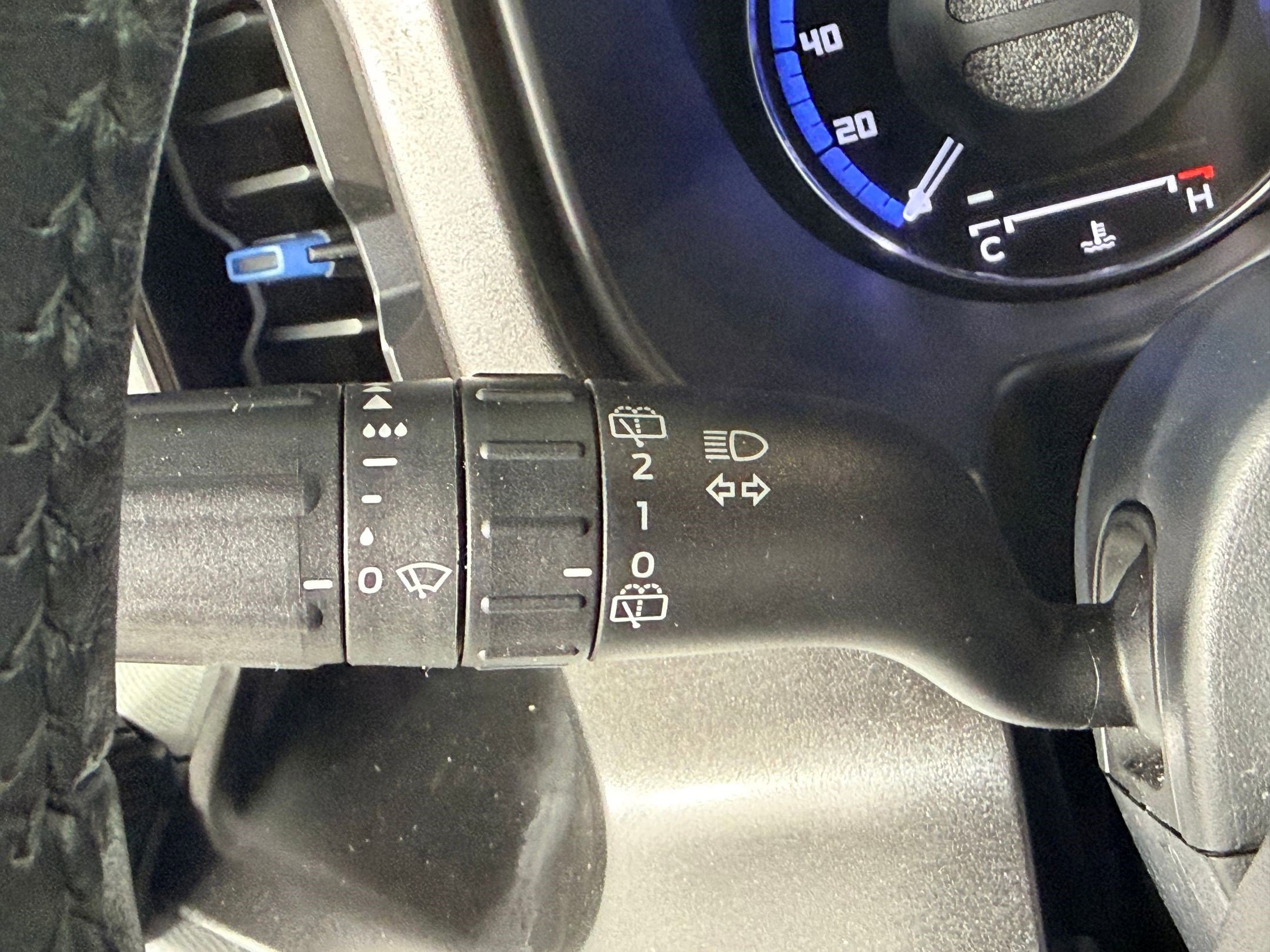 Used 2022 Ford Bronco Black Diamond image 25