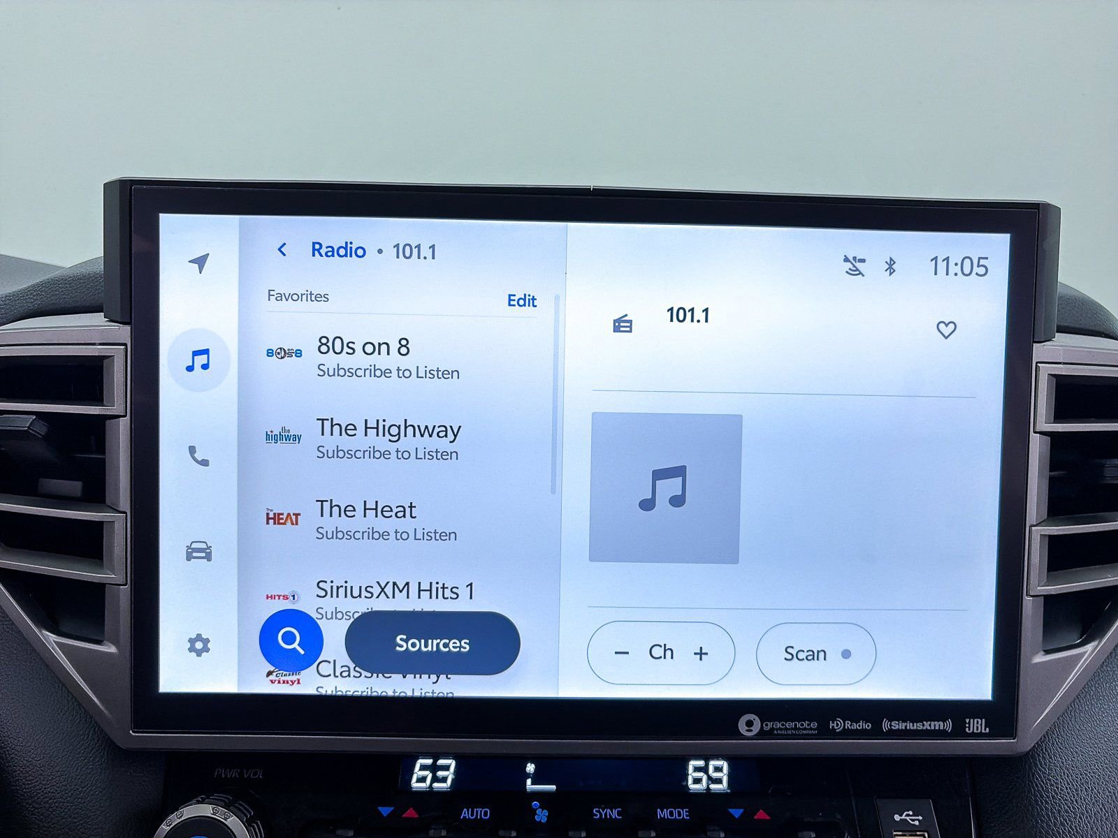 Used 2024 Toyota Tundra Limited image 21