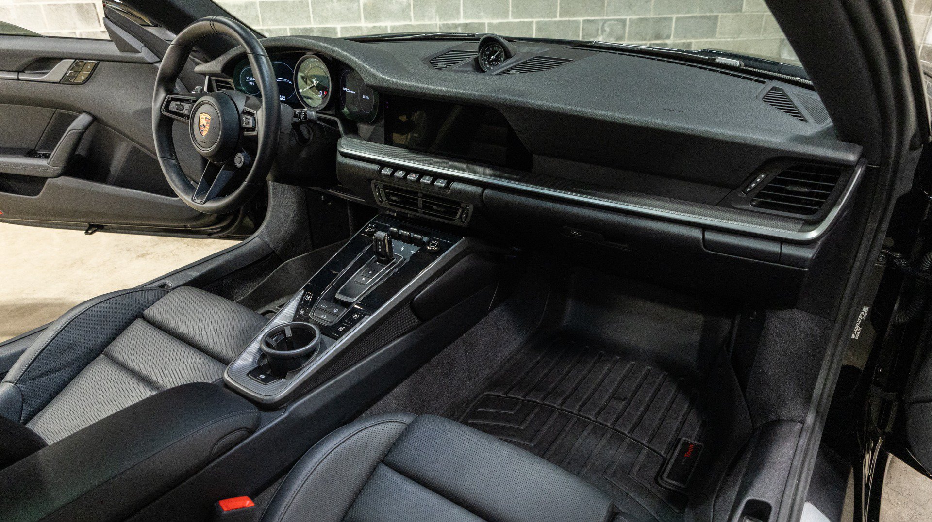 Used 2020 Porsche 911 Carrera RWD image 39