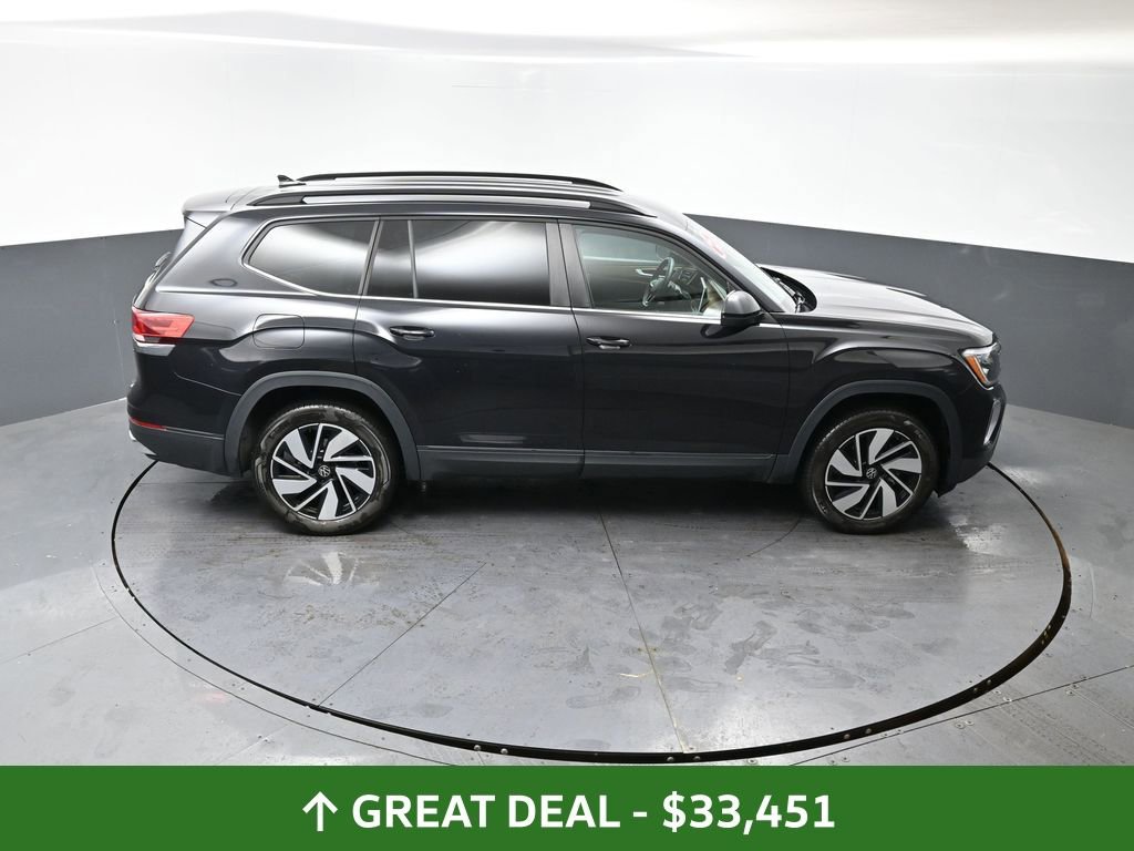 Used 2025 Volkswagen Atlas SE image 45