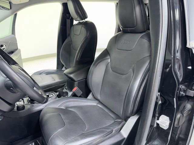 Used 2020 Jeep Cherokee Limited image 14