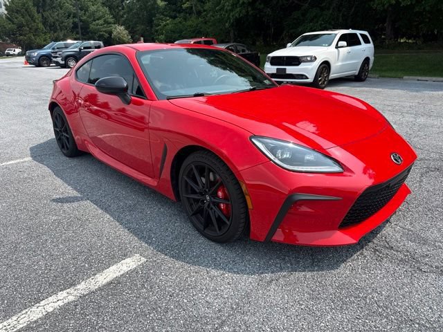 Used 2025 Toyota GR86 Premium w/ Performance Package RWD image 7