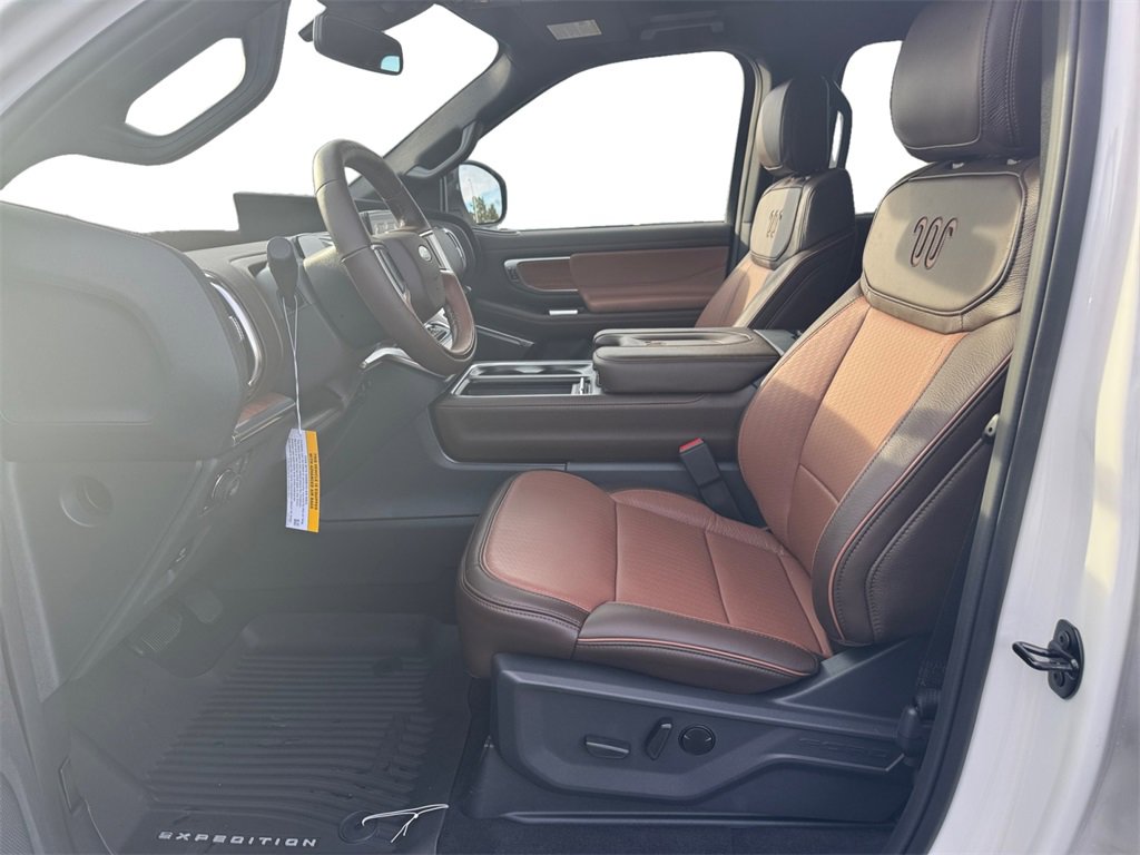 New 2025 Ford Expedition Max King Ranch image 9