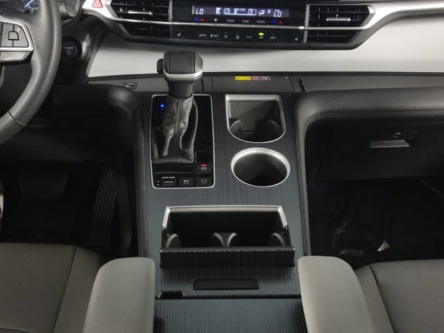 Used 2025 Toyota Sienna XLE FWD image 26