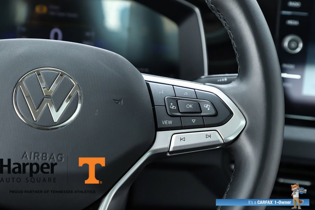 Used 2025 Volkswagen Jetta SE w/ Sunroof Package FWD image 22