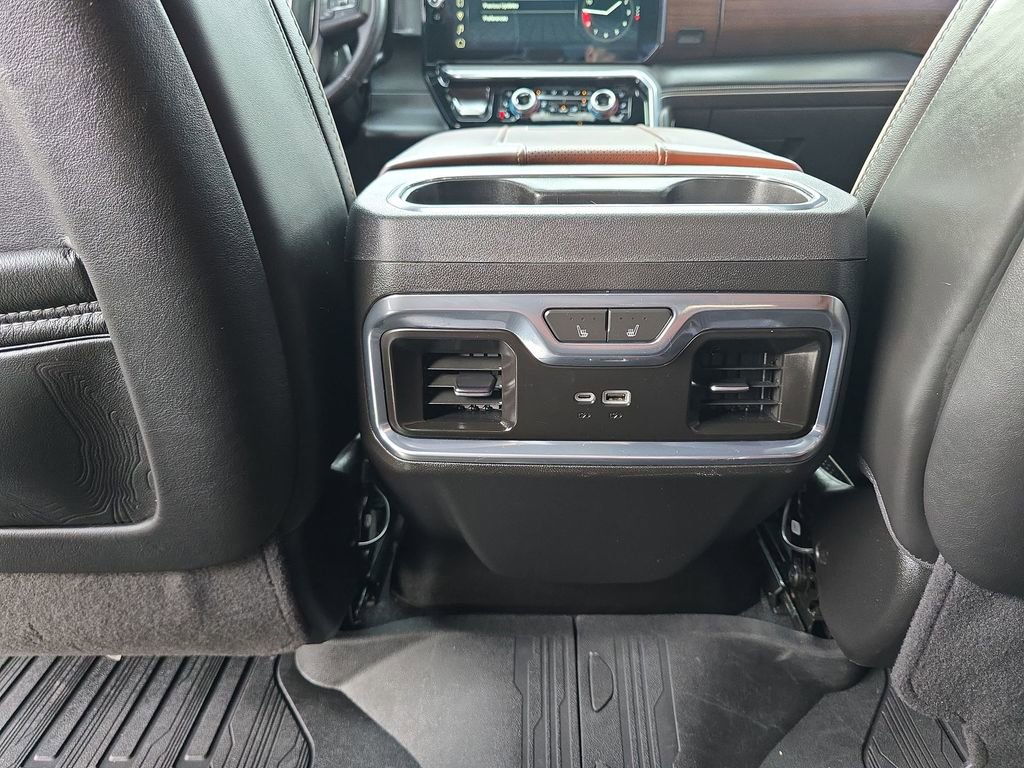 Used 2024 GMC Sierra 3500 Denali Ultimate image 26