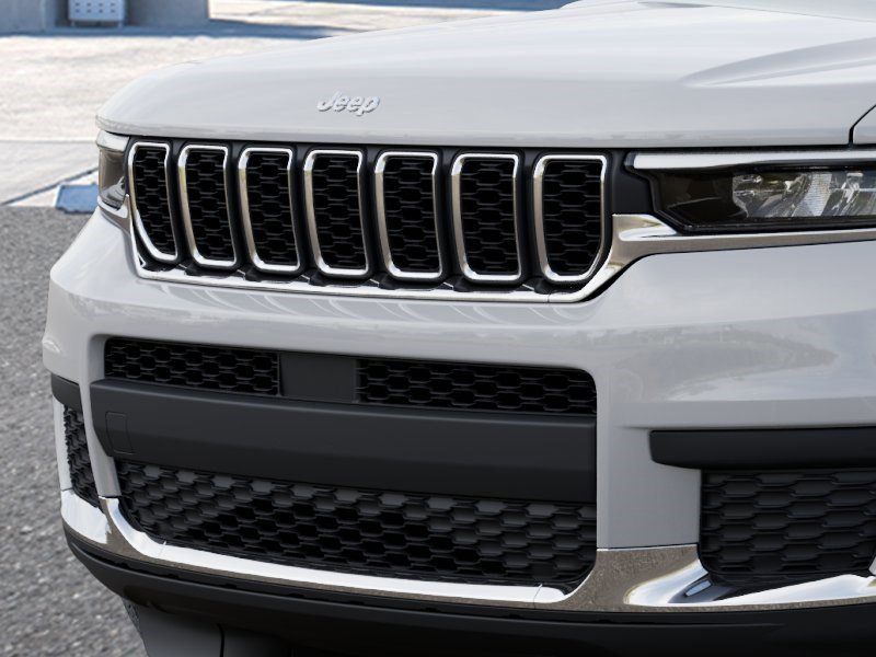 New 2026 Jeep Grand Cherokee L Laredo image 11