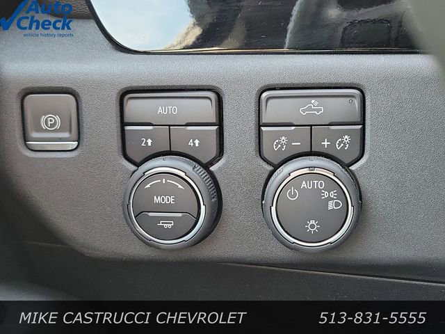 Used 2023 Chevrolet Silverado 1500 LT AWD/4WD image 21