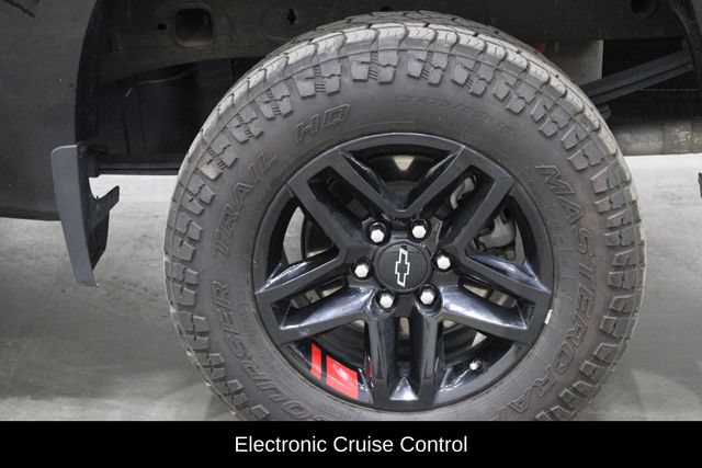 Used 2023 Chevrolet Silverado 1500 LT Trail Boss AWD/4WD image 35