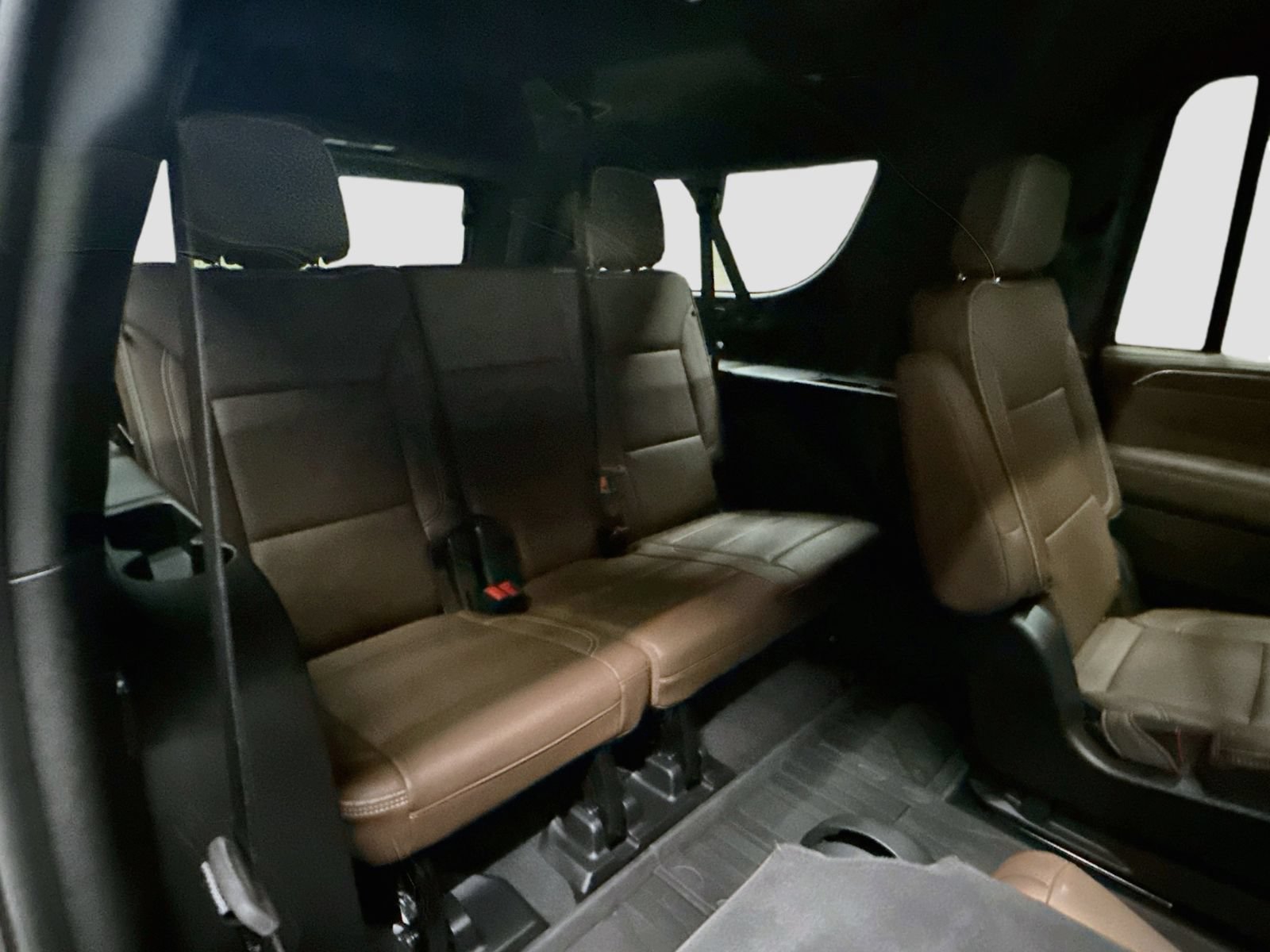 Used 2024 Chevrolet Suburban High Country w/ Advanced Technology Package AWD/4WD image 33