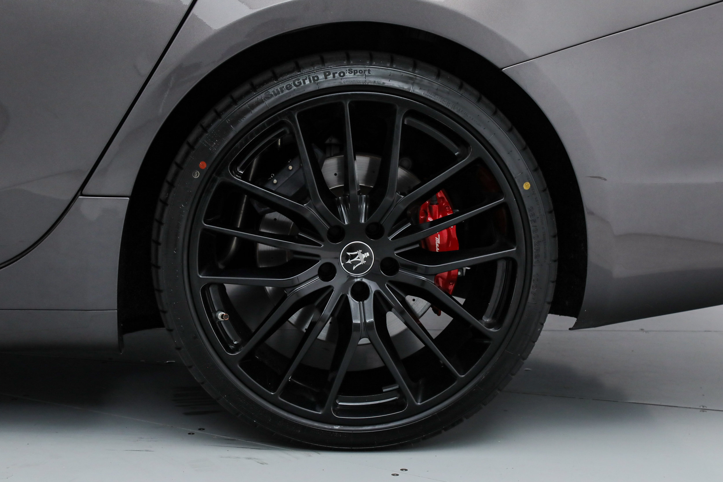 Certified 2023 Maserati Ghibli Modena RWD image 20