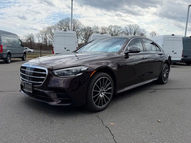 Used 2021 Mercedes-Benz S 580 4MATIC Sedan w/ AMG Line image 3