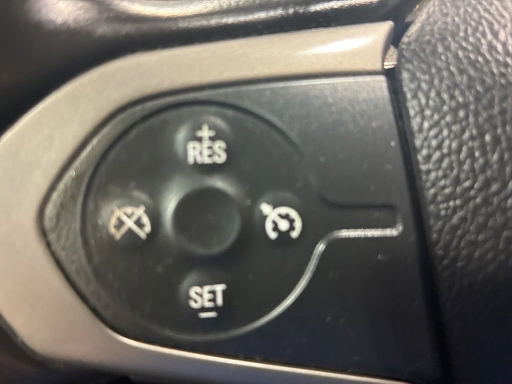 Used 2018 Chevrolet Colorado Z71 AWD/4WD image 21