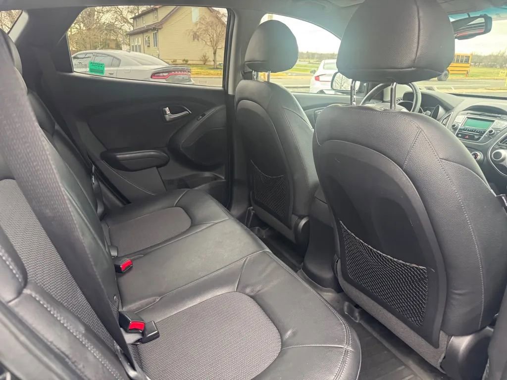 Used 2013 Hyundai Tucson GLS image 7