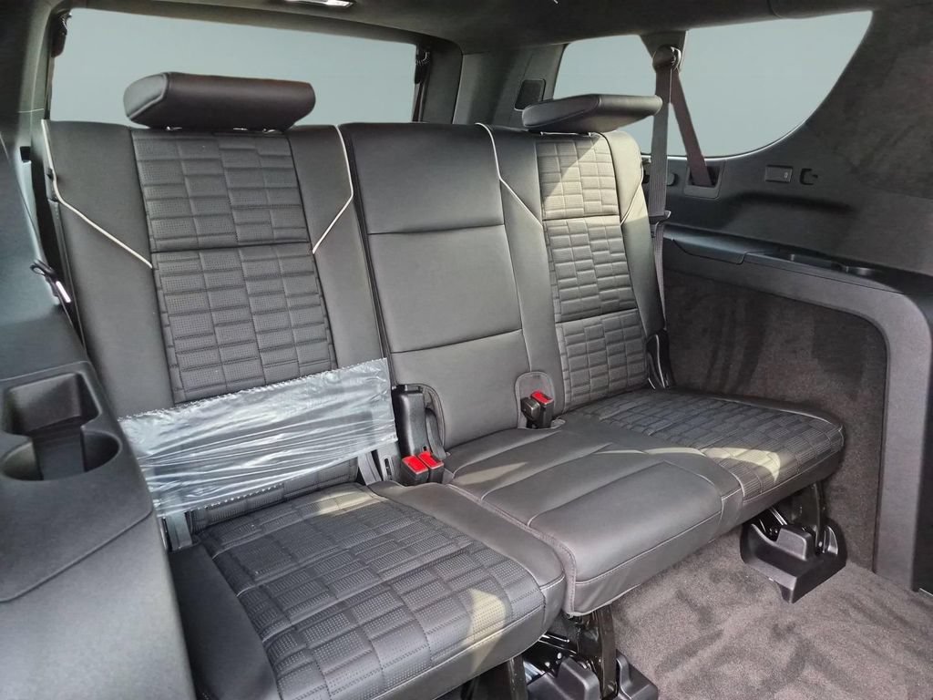 New 2026 Cadillac Escalade ESV Platinum Sport AWD/4WD image 28