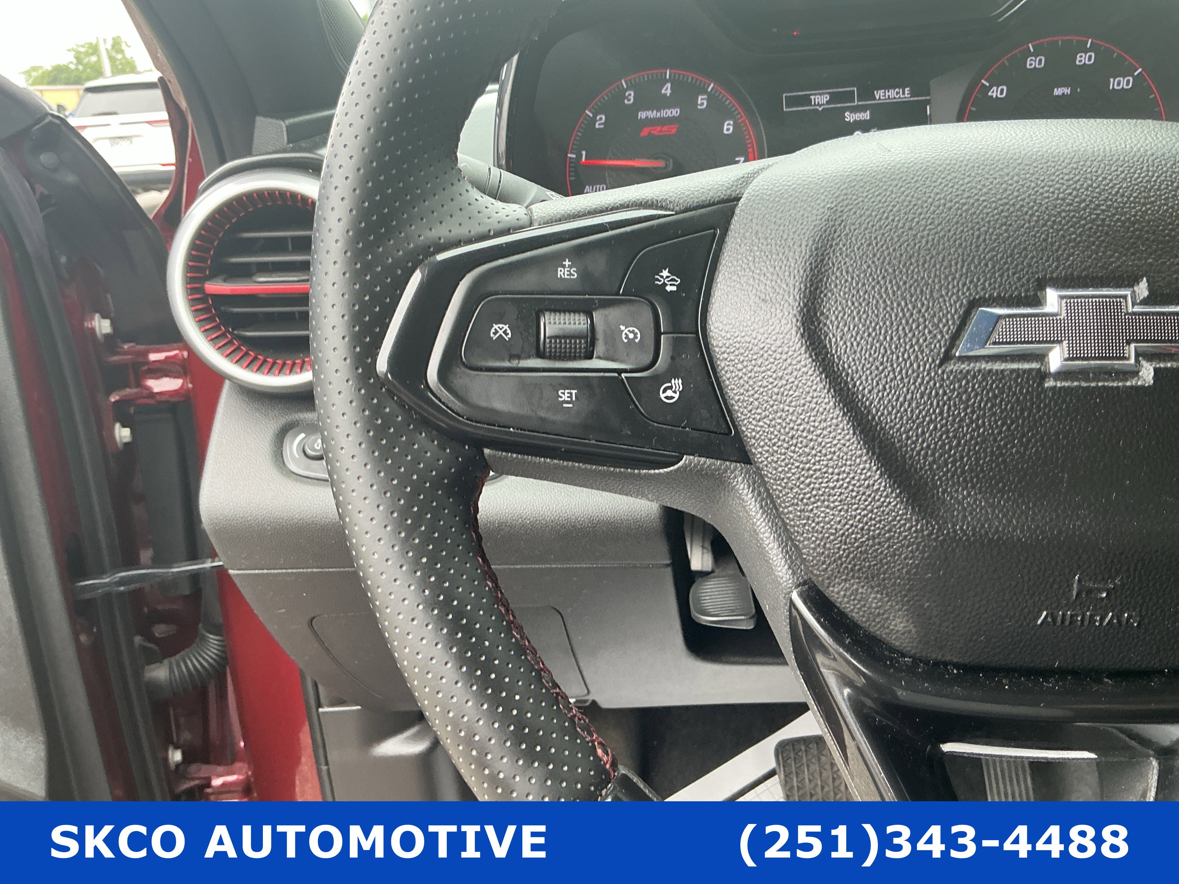 Used 2024 Chevrolet Trax RS FWD image 19