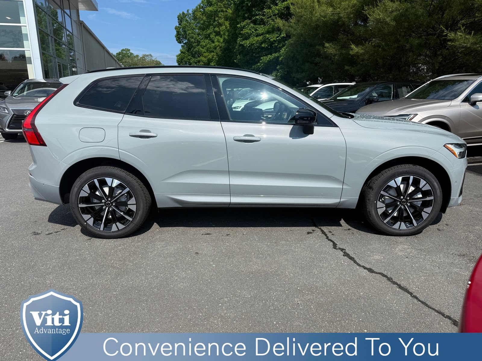 New 2026 Volvo XC60 B5 Plus w/ Protection Package Premier AWD/4WD image 9