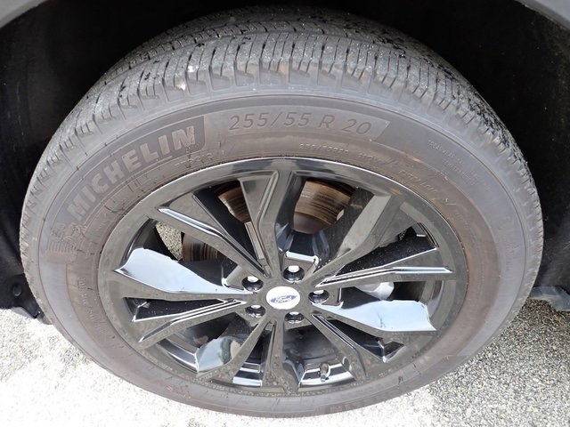 Used 2023 Ford Explorer XLT w/ Equipment Group 202A image 11