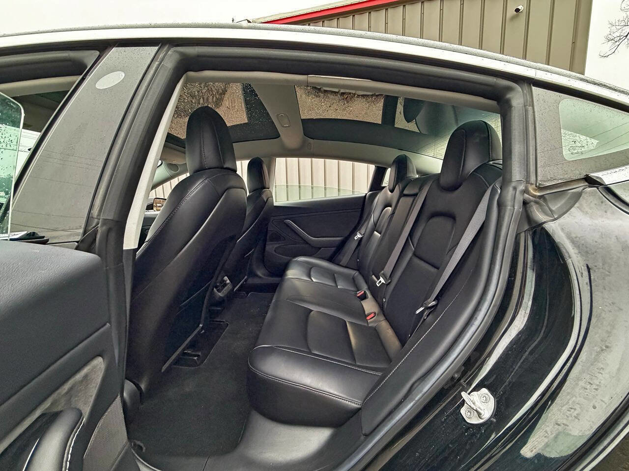Used 2018 Tesla Model 3 Mid Range image 14