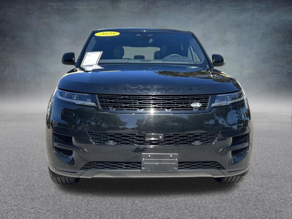 Used 2025 Land Rover Range Rover Sport SE image 3