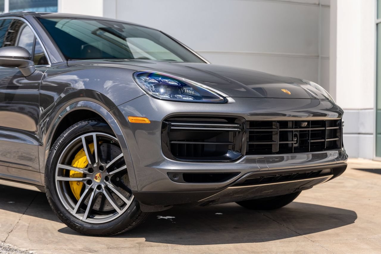 Used 2020 Porsche Cayenne Turbo AWD/4WD image 2