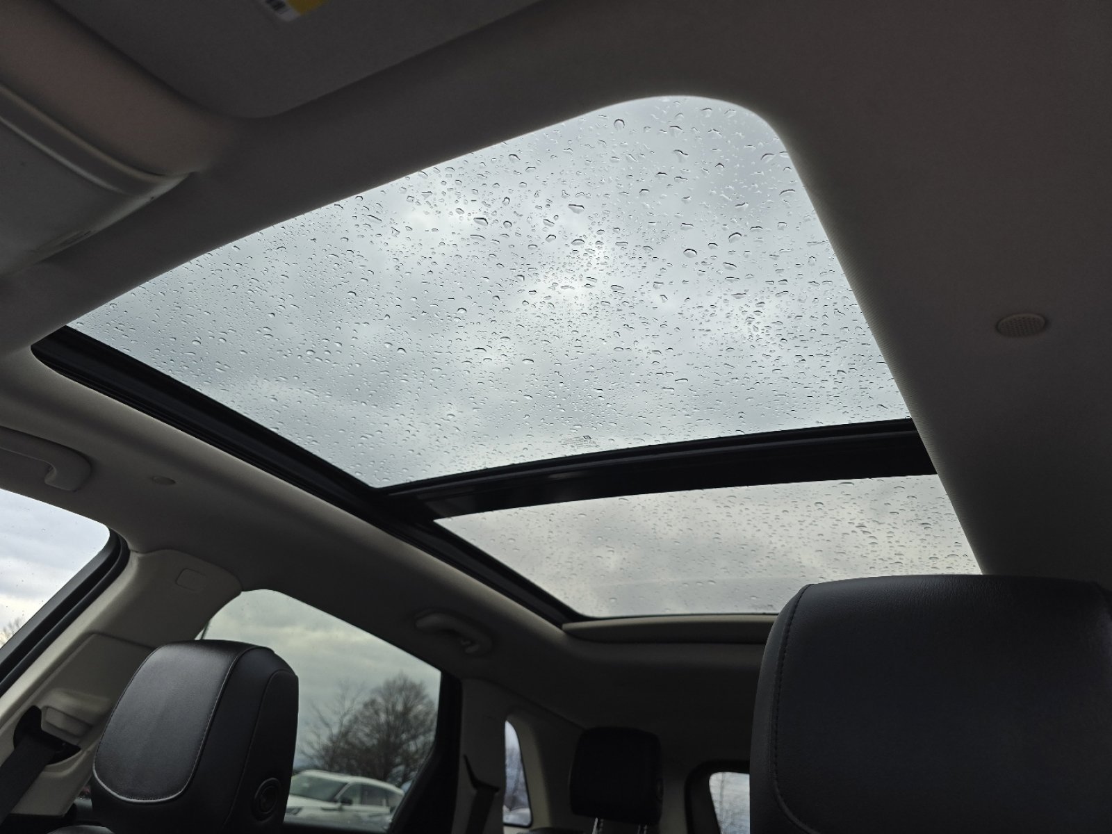 Used 2019 Cadillac XT5 Luxury image 3