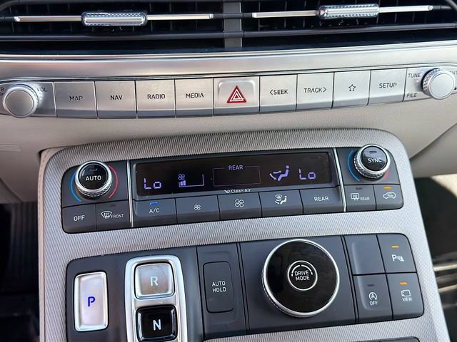 Used 2022 Hyundai Palisade Calligraphy FWD image 16