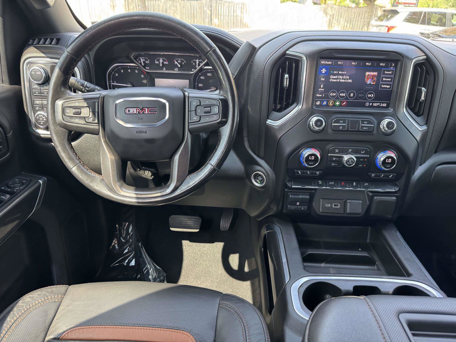 Used 2022 GMC Sierra 2500 AT4 w/ Gooseneck/5TH Wheel Package AWD/4WD image 15