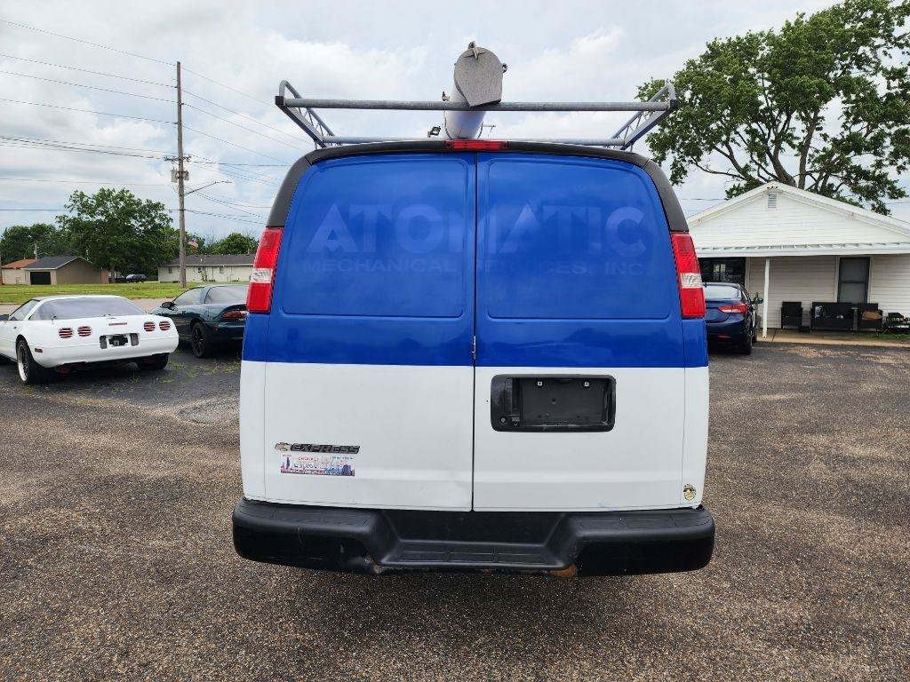 Used 2019 Chevrolet Express 2500 w/ Driver Convenience Package RWD image 6