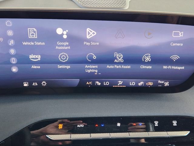 New 2025 Buick Enclave Sport Touring w/ Super Cruise Package image 28